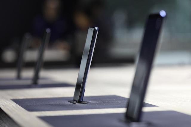 三星S9加入更多新技术 领跑2018智能手机市场
