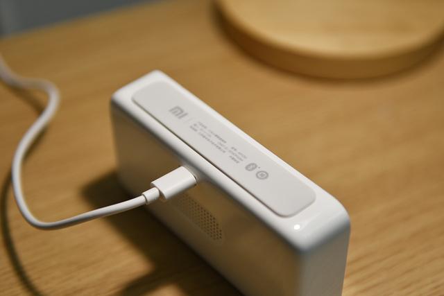 能听会说/高颜值 小米小爱智能闹钟开箱体验