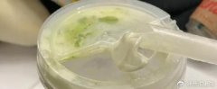 喜茶、饿了么回应网友喝出避孕套：与我无关