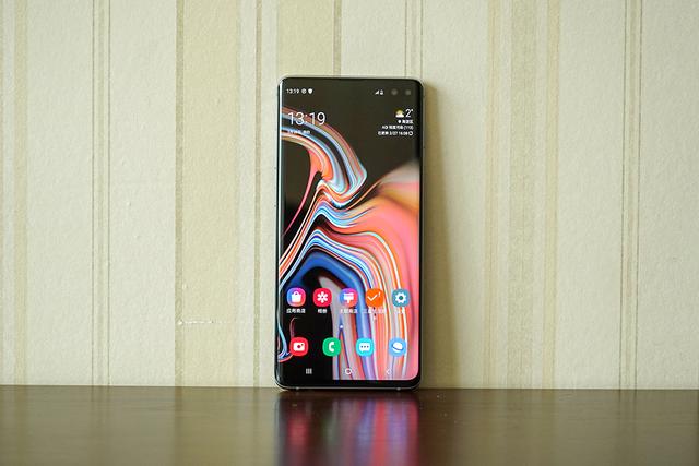 一见心动的清新 三星Galaxy S10+琉璃绿图赏