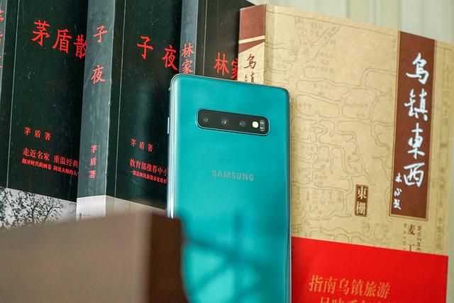 一见心动的清新 三星Galaxy S10+琉璃绿图赏