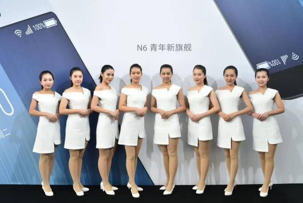 360手机N6发布:5000mAh大电池 宣称可以三天一充