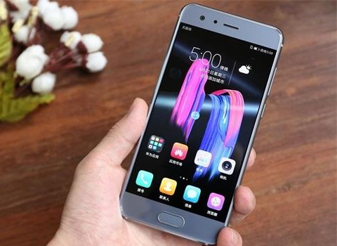 华为，12月份最火的三款手机，荣耀V10很尴尬啊