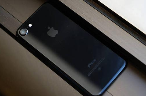 iPhone 7又降价给中国消费者了，已成苹果性价比最高的手机