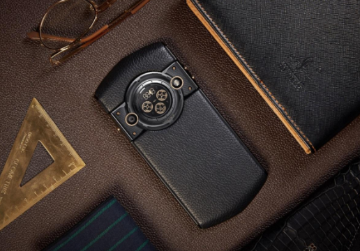  8848钛金手机M4获工信部5级安全认证