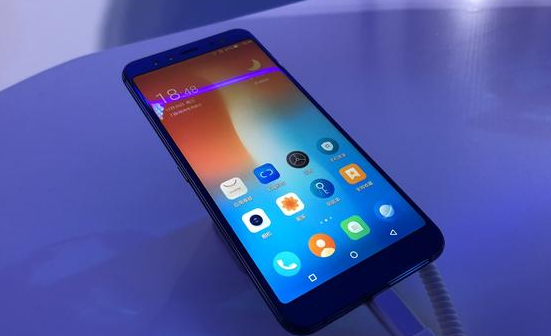 好产品没有淡季:国美全面屏手机U7发布