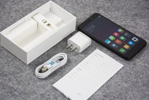 小米，2017年卖得最好的三款手机，哪款你最爱？