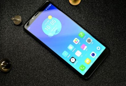 狂晒18岁,红米5 Plus相比360手机N6谁更值得青春拥有