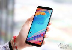 小米MIX 2跟一加5T和荣耀V10对比哪个值得买？