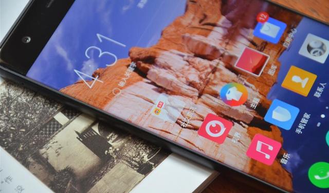 这才是业界良心,骁龙835+8G运存旗舰手机仅2299元?