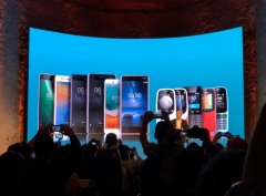 重返手机市场的第二年，诺基亚带来5款新机并抱紧了谷