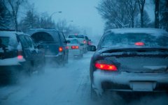 人人车提醒您冬季开车要注意的三大事项
