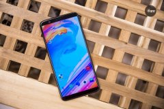 看到曝光的一加手机 7，我觉得一加 7T 已经不远了