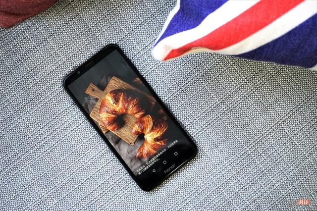 899元人脸识别双摄新标杆：荣耀畅玩7C图赏