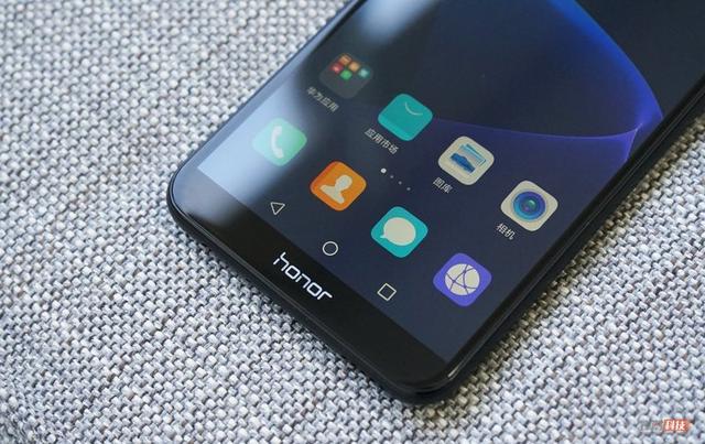 899元人脸识别双摄新标杆:荣耀畅玩7C图赏