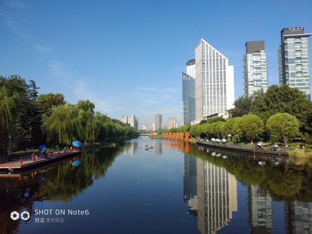 小米林斌表示:手机坏了不修 直接换新 拍照秒iPhoneX