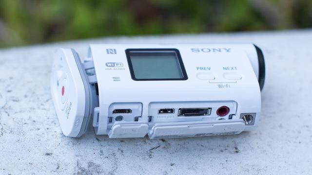 佳能发布了一个手机用的“100-400”，还带来了一款 360° 相机