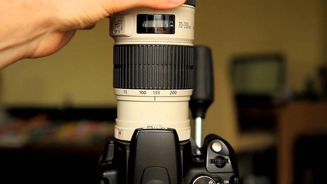 佳能发布了一个手机用的“100-400”，还带来了一款 360° 相机