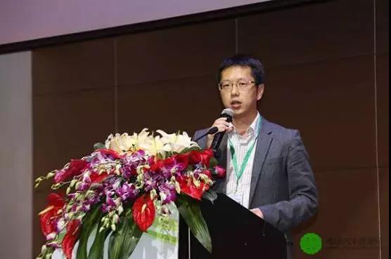 投资家网3月27日消息，据知情人士透露，日本软银集团打算向一家中国货车约车公司满帮集团投资10亿美元，“满帮集团”是“运满满”和“货车帮”合并而成的一家为卡车司机和需要运输货物的货主提供匹配服务的移动应用平台。