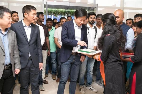 小米印度总部喜迁新址:雷军到场剪彩 可容纳700多人