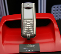 致敬经典——VERTU纬图20周年历史回顾（四）：VERTU跨界