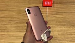 小米逆势成销量老大：联合苏宁发新一代国民手机 价格便宜是