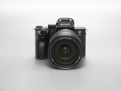 索尼全画幅微单A7M3 全画幅新选择