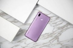 小米8 SE和荣耀play怎么选？看这篇就够了