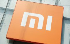 小米手机的命门：过分依赖低端市场，一手散牌难成体