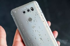 传LG V40手机将配置5个摄像头：前面2个后面3个