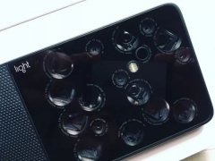 丧心病狂!背面全是摄像头的手机来了:蜈蚣精即视感