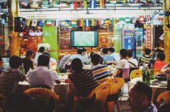 暑假看世界杯 极客修手机上门维修升级看球装备