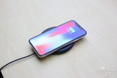 为解决6.1英寸新iPhone X下巴问题 苹果操碎了心