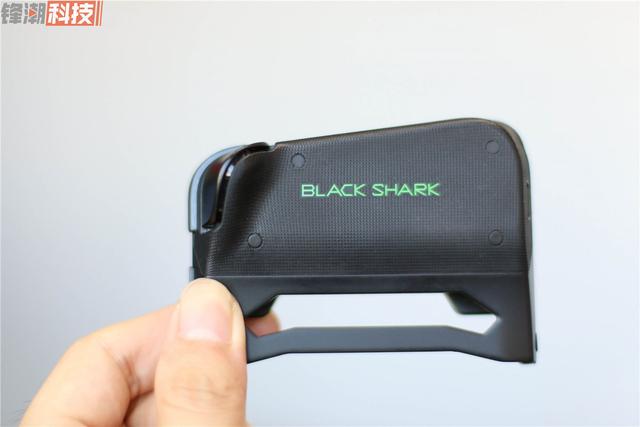 一面游戏，一面小米！黑鲨游戏手机深度体验