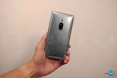 索尼Xperia XZ2 Premium开箱上手 配备3400mAh电池