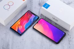 vivo Z3、小米8SE对比图赏：水滴屏VS刘海屏，哪款才是你