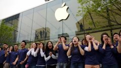 苹果在华开店难：官员要免费 iPhone、灰产、人气下滑等问题一