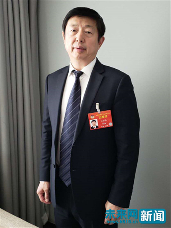 第十三届全国政协常委、黑龙江省人大常委会副主任谷振春。（受访者供图）