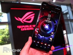 最强手机硬碰！ROG Phone II 月底开卖