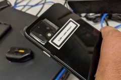 大家都是正方镜　Pixel 4 疑似实机相流出